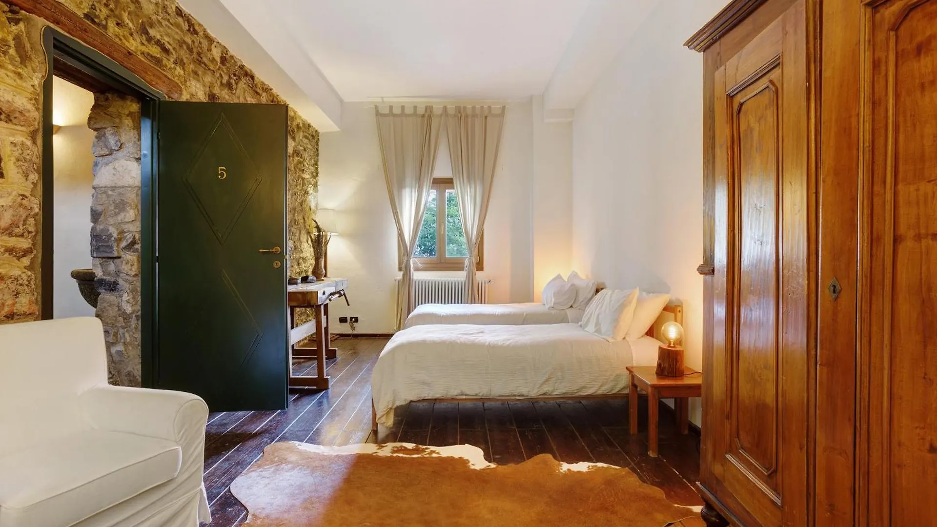 Villa Ca Bossi Retreat Above Lake Como Cernobbio Italien
