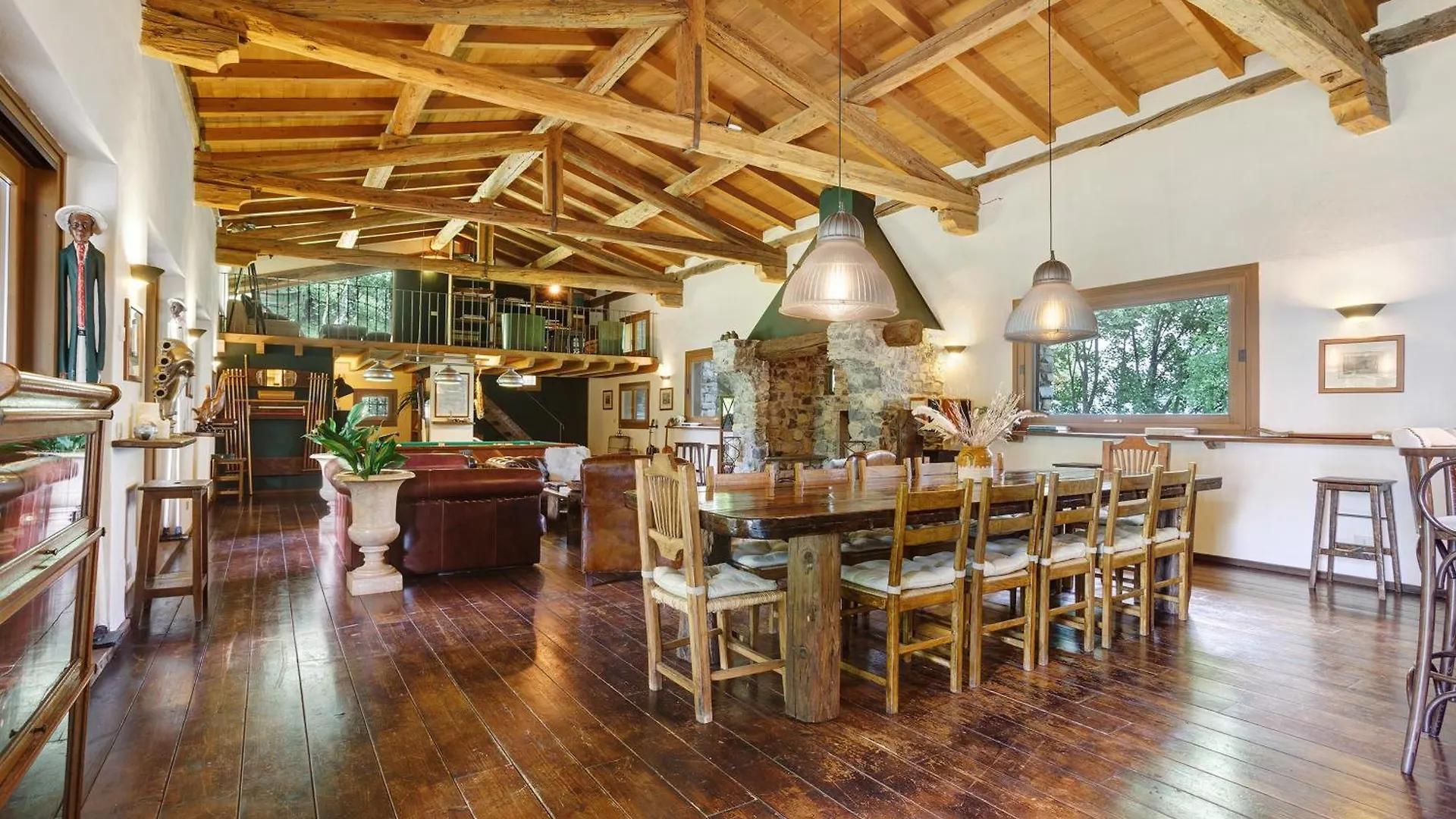 Villa Ca Bossi Retreat Above Lake Como Cernobbio